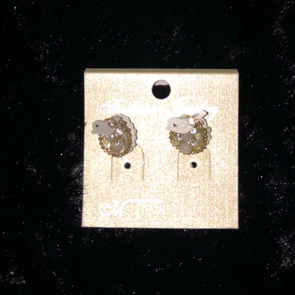 Fashion style earrings